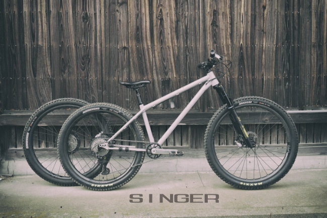 singer analog 11.jpg
